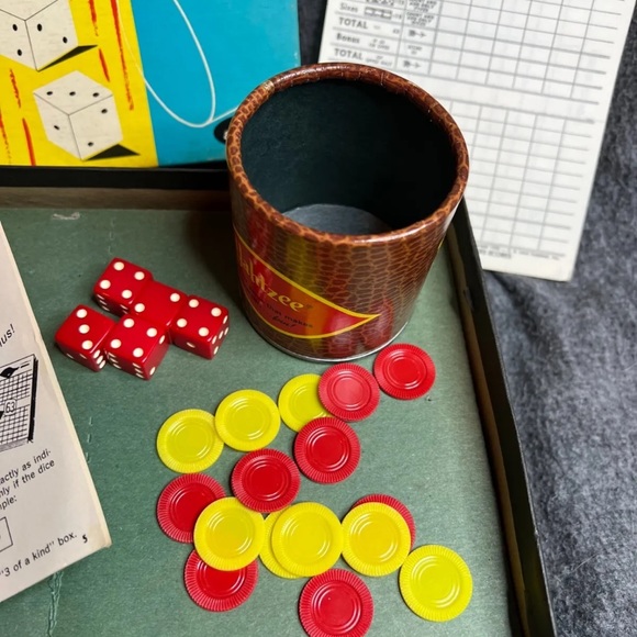 Rare Vintage Yahtzee 1956 1961 1967 Lowe Game w Original pieces and dice - Picture 3 of 6